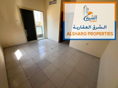 اغتنم فرصة السكن في شقة غرفة وصالة بموقع مميز في الراشدية 2، بجوار نستو هايبر ماركت والجمعية التعاونية وبالقرب من برج الساعة، حيث الراحة وسهولة الوصول