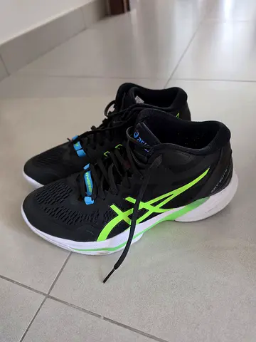 Asics Sky Elite FF 2, Gel-Running Shoes (Black/Green) - Used, Good Condition, Size EU42