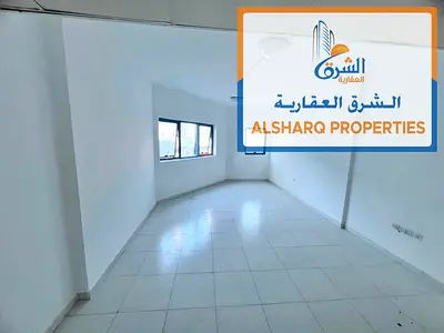 أكبر المساحات وأفضل الأسعار في عجمان، استوديو مميز للإيجار السنوي في أبراج الفالكون – الراشدية 2 بمساحة كبيرة جدًا وتقسيمات ممتازة.
