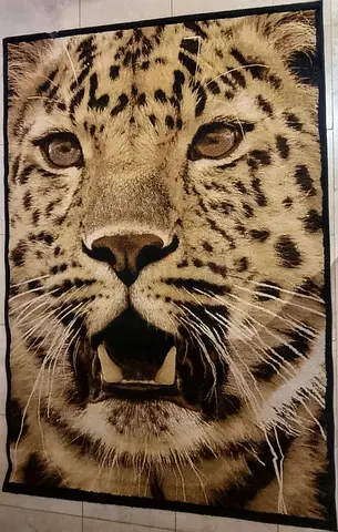 Large Tiger Design Carpet 150 × 220 cm