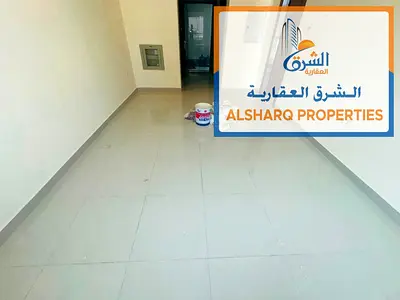 للإيجار السنوي – شقة غرفة وصالة في النعيمية 1، عجمان غرفة ماستر خزائن بالحائط
