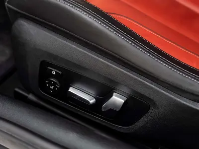 صورة 13 لـ 2021 BMW 8-SERIES