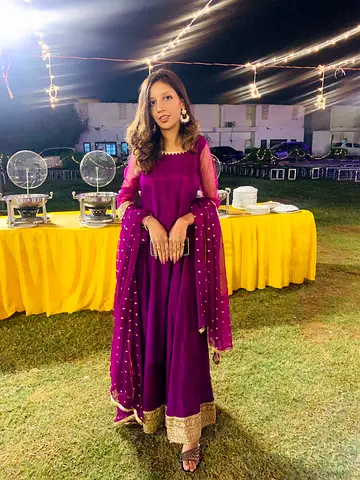 Elegant purple embroidered long dress with dupatta - size s