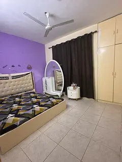 Ready to move private room available