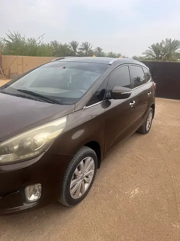 صورة 2 لـ 2014 KIA CARENS