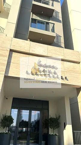 One-bedroom apartment (room and living room) for rent on Maryam Island.