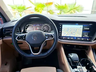 صورة 10 لـ 2023 Volkswagen TOUAREG