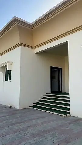للبيع فيلا في القرائن 2 الشارقة