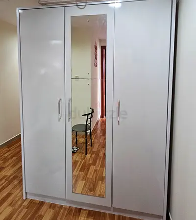 3 door cupboard frm Pan Emirates