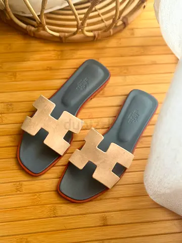 HERMERS SLIPPERS