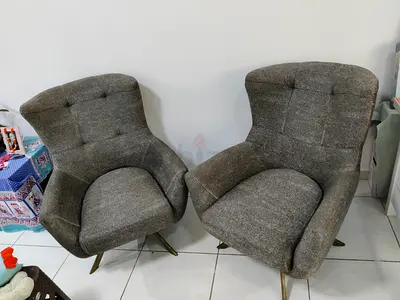 Comfortable Chairs 2 Pc . Revolving