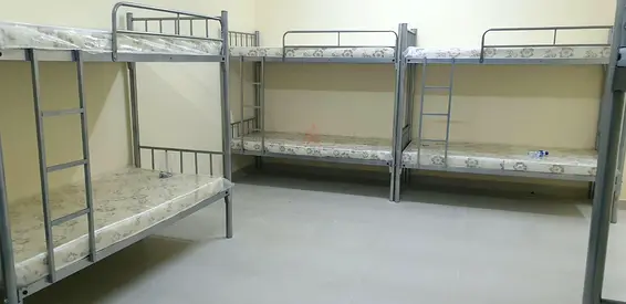 Bed Space available for bachelor's in rigga near metro