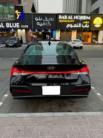 2025 Hyundai ELANTRA 缩略图 6