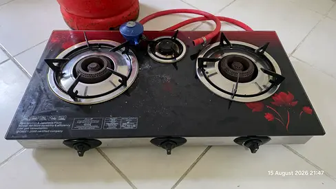 Gas Stove and cyclinder for sale