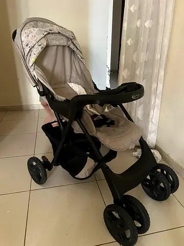 Graco Baby Stroller with Adjustable Canopy for Sale