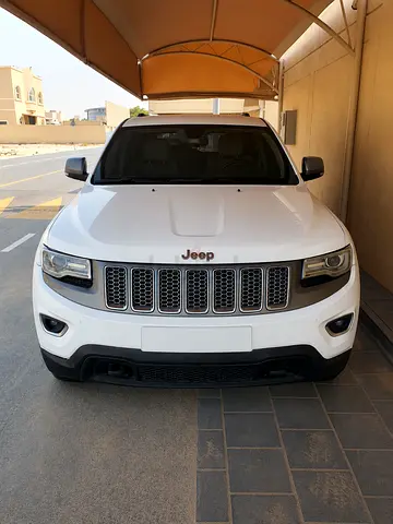 2014 Jeep Grand Cherokee Laredo GCC Specs - Well Maintained