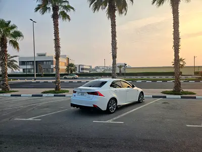 صورة 12 لـ 2015 Lexus IS-SERIES