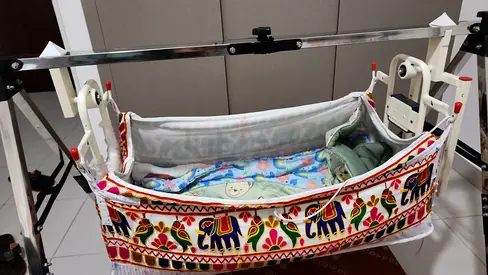 Indian Style Automatic cradle