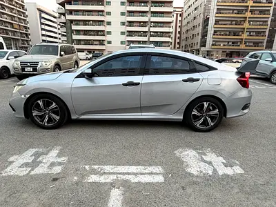 2020 Honda CIVIC — фото 3
