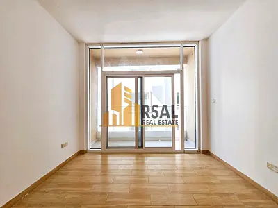 Spacious 2 BHk With Balcony Near to Family Park