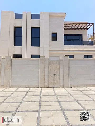 If you are looking for a home that combines a prime location with high-end finishes, this villa is the perfect choice for you and your family.