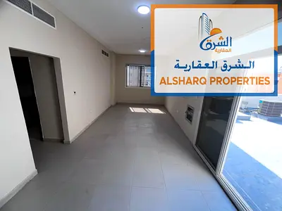 اول ساكن _رووف كبير _مساحات ىكبيره _بنايه عائلات _موقع مميز _صيانه فري _تكييف مركزي