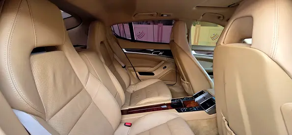 2011 Porsche PANAMERA — миниатюра 17