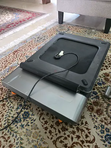 Compact foldable treadmill / walking pad - great working condition