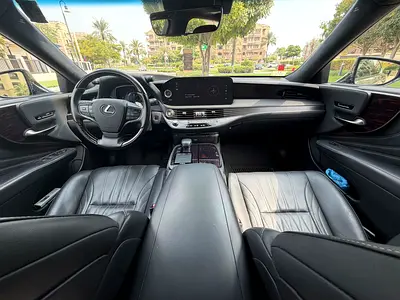 صورة 10 لـ 2022 Lexus LS-SERIES