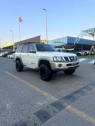 Nissan Patrol Super Safari V6 / 4.8L / Full Option Model 2021