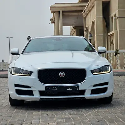 صورة 3 لـ 2016 Jaguar XE