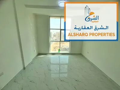 فرصة مميزة لمن يبحث عن شقة جديدة بتصميم حديث وصالة منفصلة بباب خاص وغرفة ماستر ومطبخ كبير جداً _ سكن عائلات