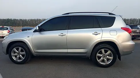 Toyota RAV4 GCC | Model 2008 | Well Maintained | Family SUV Looking for a dependable and fuel-effici