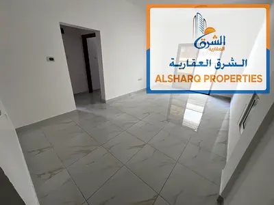 شقة غرفة وصالة للإيجار السنوي في النعيمية – عجمان | بلكونة وإطلالة مفتوحة