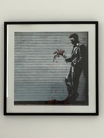 Wall picture frame