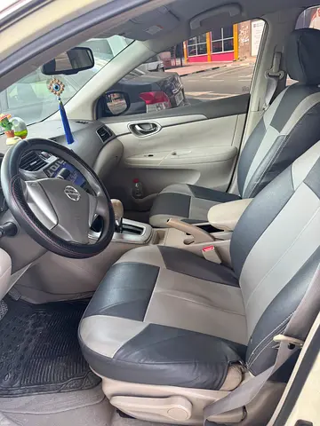 2014 Nissan SENTRA — фото 5