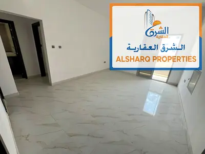 New building – first occupant. High-end, modern finishes. Spacious areas and excellent layout. Balcony with an open view.