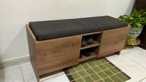 Shoe cabinet bench