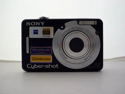 Sony cyber-shot DSC-W55 Compact Digital Camera with 3x Optical Zoom - Excellent Condition