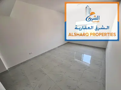 غرفة وصالة للإيجار السنوي – الجرف 2، عجمان | غرفة ماستر وبلكونة