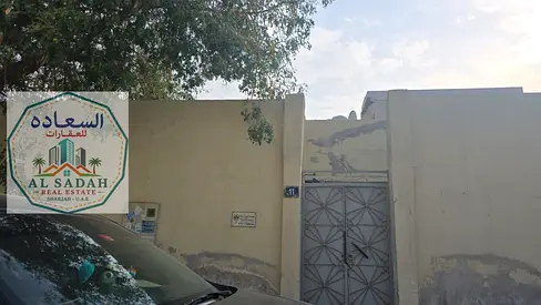 السلام عليكم
للبيع بيت في منطقة ميسلون
موقع ممتاز على شارع قار بالقرب من شارع العام
مساحة الارض : 2,436 قدم
مكون من 3 غرف وصاله و مطبخ
مؤجر بدخل 36,000
مطلوب 580,000