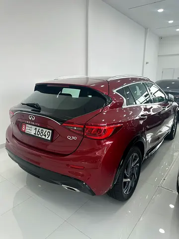 2019 Infiniti Q30 — миниатюра 2