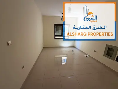 كورنيش عجمان _تكييف مركزي _مساحه كبيره _علي بعد من البحر _الموقع مميز _سكن عائلات