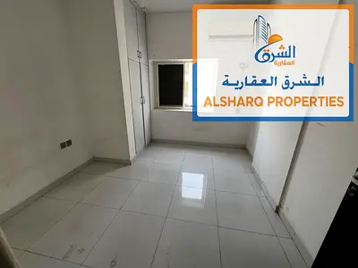 Studio apartment for annual rent, separate kitchen, split AC, large area, close to the Corniche, flexible payment options, parking under the building.
