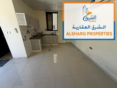 Spacious Studio Apartment - Second Building Directly on the Corniche - Split AC - Prime Location Close to All Amenities - 3 Minute Walk to the Beach