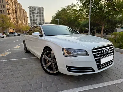 2013 AUDI A8 照片 2