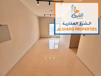 تاني ساكن - تشطيب ديلوكس - غرفه ماستر - اطلالة بانوراميه مفتوحه - تكيف مركزي - صيانه فري