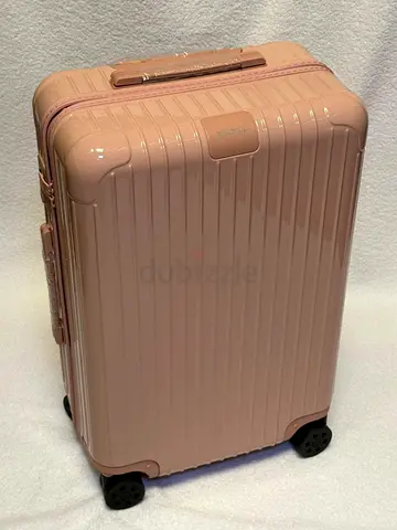 Rimowa essential l size luggage