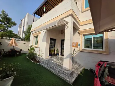 شامل الكهرباء / شامل الماء / شامل التكييف / موقع استراتيجي