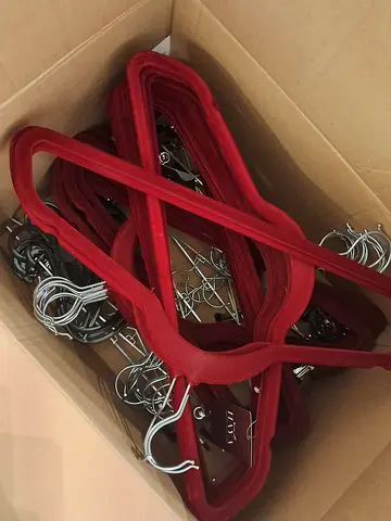 Cloth Hangers 180 pcs velvet colour different size